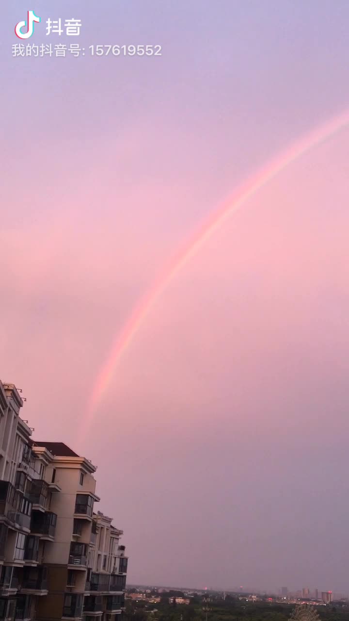 雨后彩虹