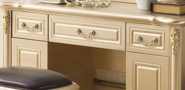 白色家具 看的到底纹