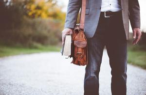 HR takes you to see action tear open action: These year, the hole that old order simian interview en