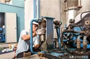 The sewage disposal industry that old driver sums up 