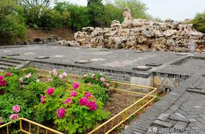 Garden of the Changchun inside park of bright garden relics contains the circle to be spent via the