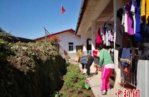 Tibetan Chinese ink takes off an earthquake compre