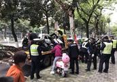 Illegal park? How to handle? Millet of 2 groups Sichuan is Jingdezhen policeman you solve doubt to a