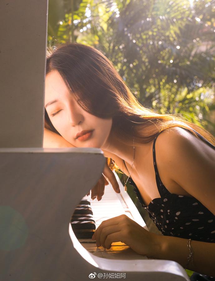 阳光下的钢琴曲 摄影 孙妞妞阿