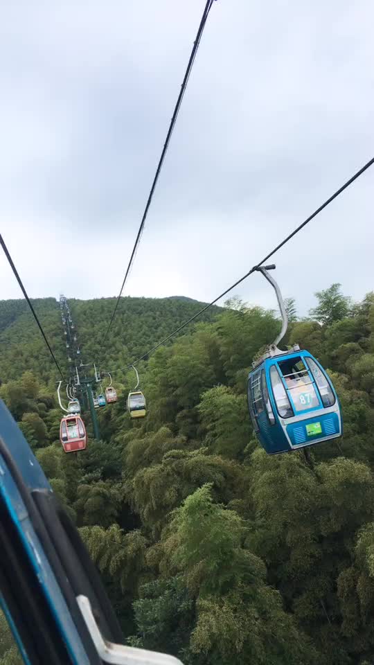宜兴竹海高空索道景色宜人