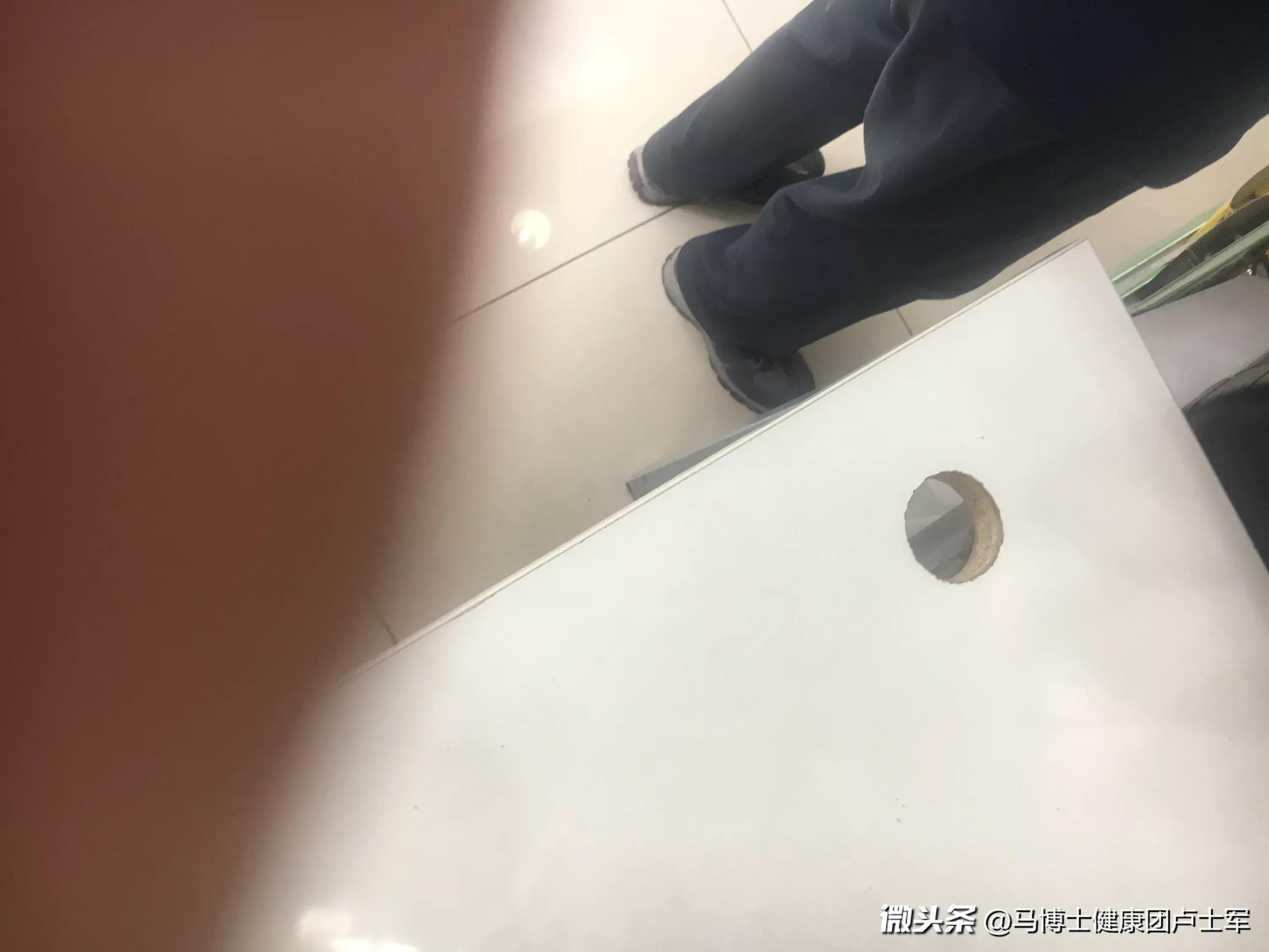 生孩子需要几个人陪护?答:1个。谁?娃爸 - 今日