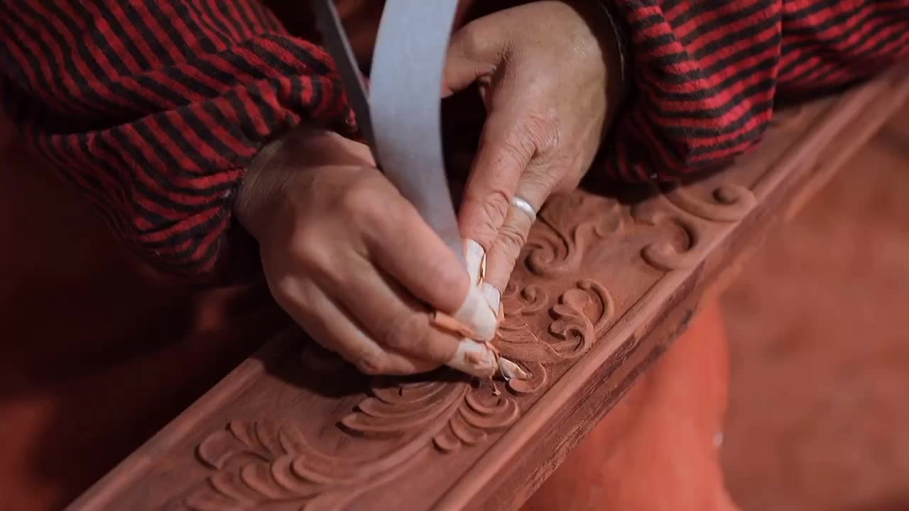 古木逢春红木匠人