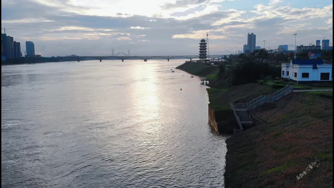 航拍 #广西平南 最近风雨交加,大家出行注意安全.