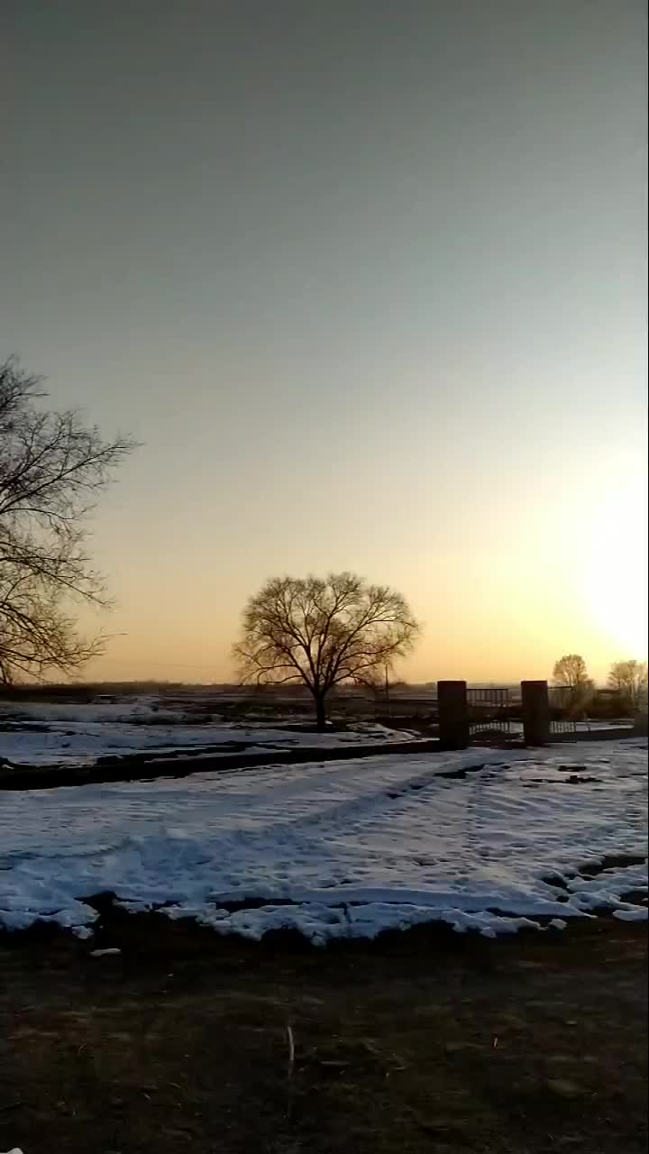 古道西風瘦馬,夕陽西下,斷腸人在天涯.