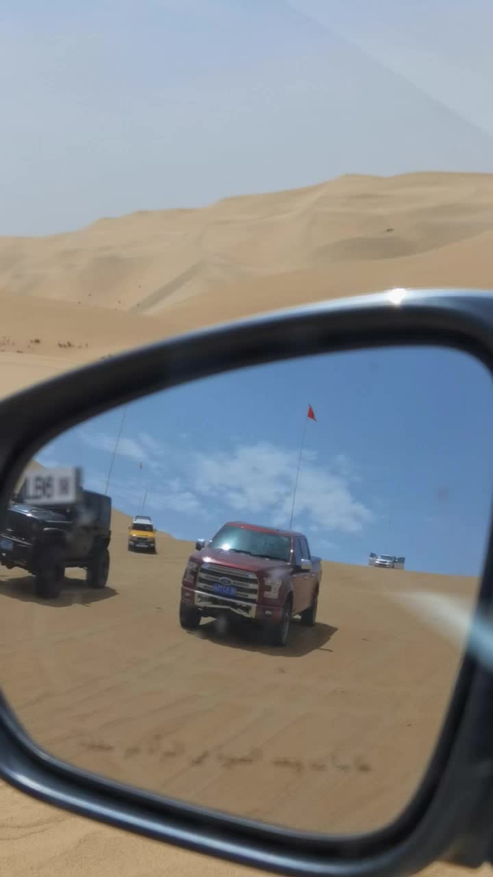 哈哈,最后一句话总结了开车冲沙模式#轻越野趣生活 #牧马人出没 #沙漠