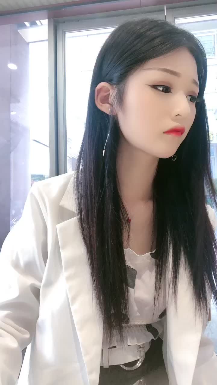 苏格超爱笑
