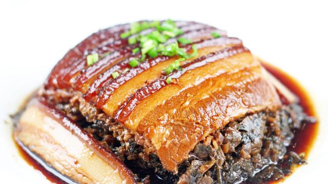 南雄梅菜扣肉的家常做法视频教程